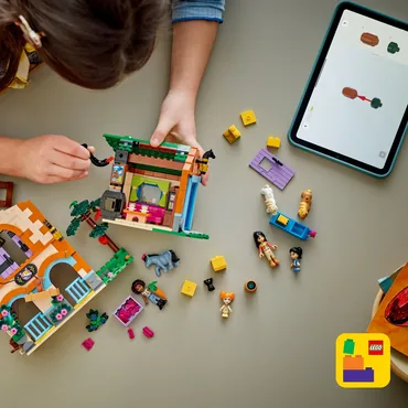 LEGO Friends Ponyfarm og stald