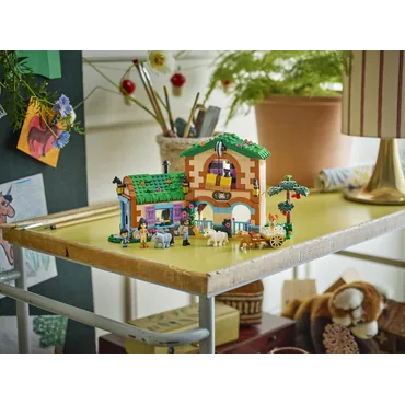LEGO Friends Ponyfarm og stald