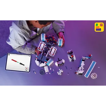 LEGO Technic 42211 Kosmiczny Łazik Księżycowy Lunar Outpost™