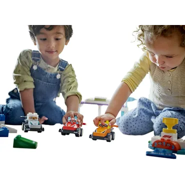 LEGO DUPLO F1®-teams med racerbiler og kørere