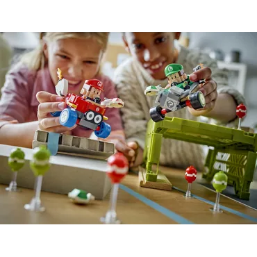 LEGO Super Mario Mario Kart â Baby Mario vs Baby Luigi 72034