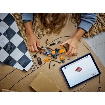 LEGO City F1®-kører med McLaren-racerbil