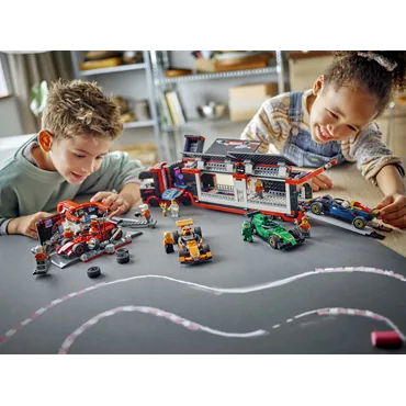 LEGO City F1®-kører med McLaren-racerbil