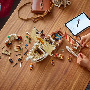 LEGO One Piece 75639