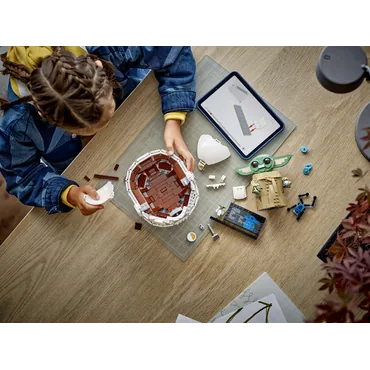 LEGO Star Wars Grogu in seiner Repulsorwiege 75403