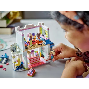 LEGO Friends 42662 Salon fryzjerski i sklep z ozdobami