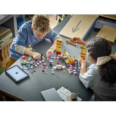 LEGO Super Mario Mario Kart â Baby Peach & Grand Prix