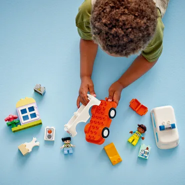 LEGO DUPLO Ambulance og fører