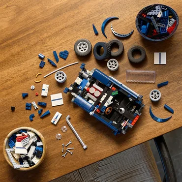 LEGO ICONS Shelby Cobra 427 S/C