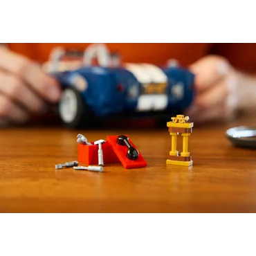 LEGO ICONS Shelby Cobra 427 S/C